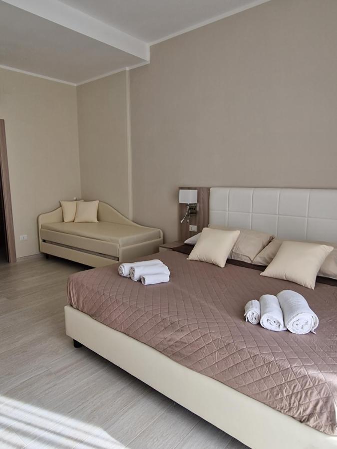 Luxury House Hotell Villapiana Exteriör bild