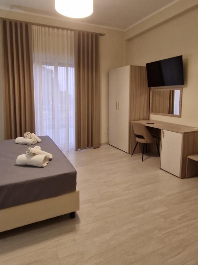 Luxury House Hotell Villapiana Exteriör bild