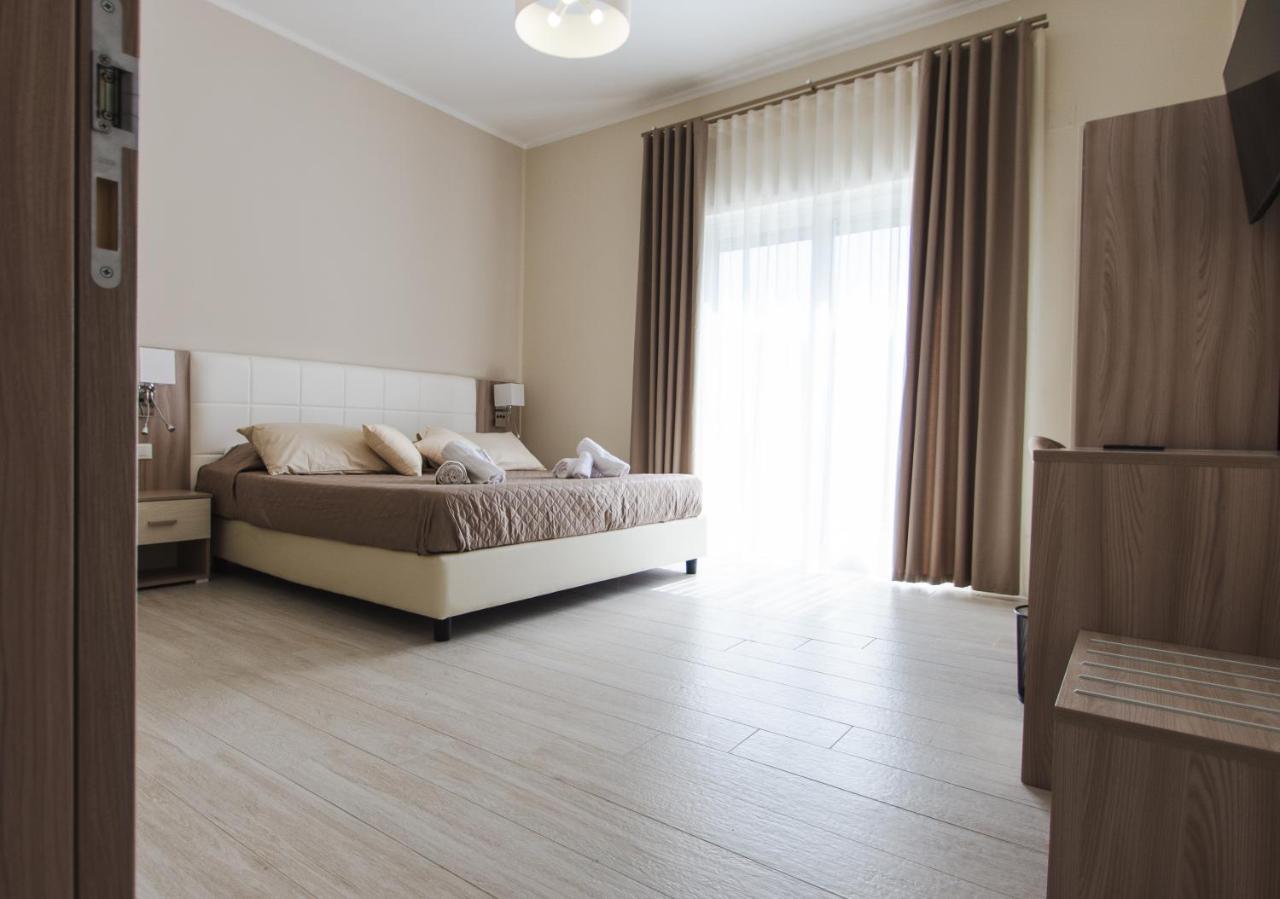 Luxury House Hotell Villapiana Exteriör bild