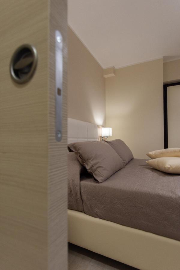 Luxury House Hotell Villapiana Exteriör bild